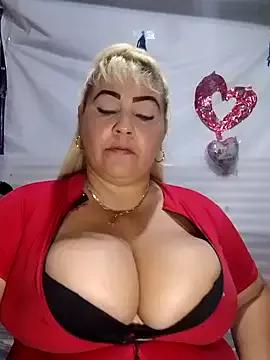 BonniAdams on StripChat 