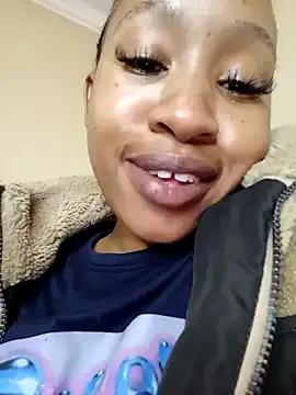 Freechat CocoSexyBabe on StripChat