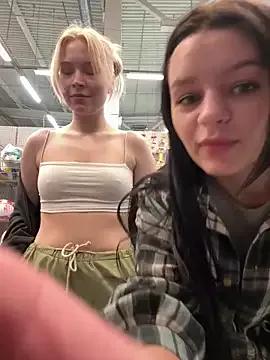 Cum_girlss — Group on StripChat