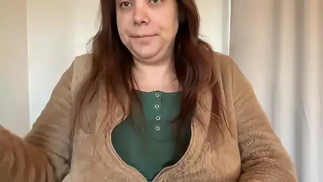 Freechat cumwithmee3 on StripChat