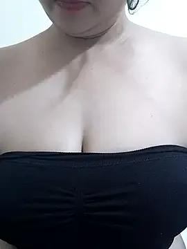 Curvy_Vineeta — Enjoy My Sexy Nude Dance Show