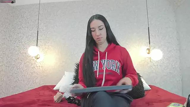 danaythamara1 on StripChat
