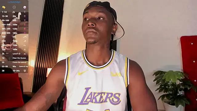 Freechat DannSmmith on StripChat