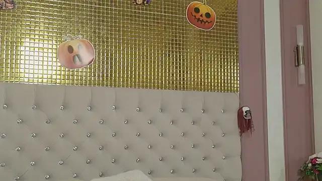 EmmaStarkk — show tits and control 3 min toy