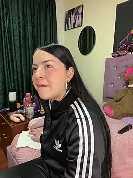 Emmie_Hot on StripChat