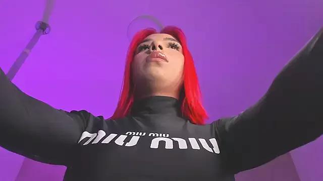 Freechat Emmily_Savage on StripChat