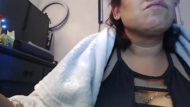 Freechat Erotic_nayma on StripChat