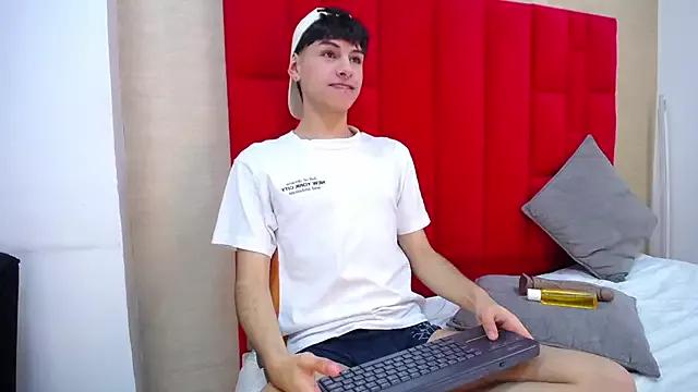 Freechat Ezra_Storm on StripChat