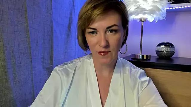 Freechat feliziaDesire on StripChat