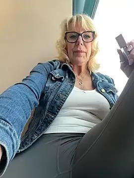 Freechat FitCougar on StripChat