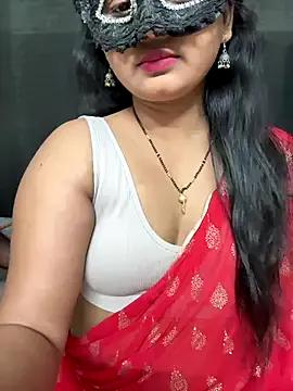 Funny_Couplee — remove saree