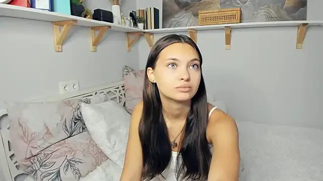 Freechat FunnyyMonkeyy on StripChat