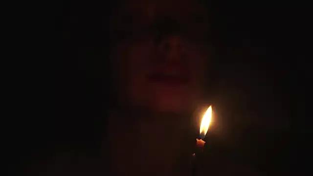 ginger_hugs on StripChat 