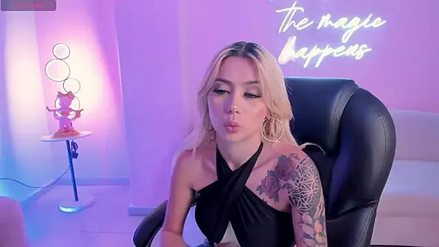 HannaConnor_ on StripChat 
