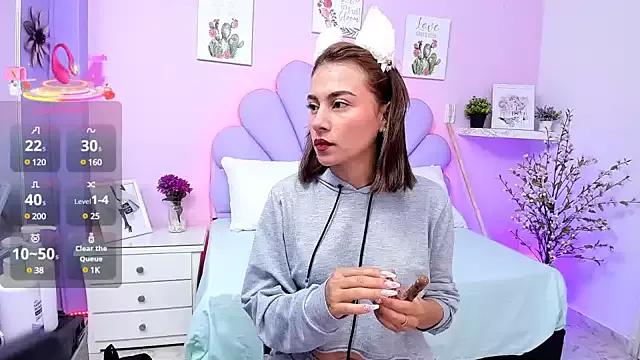 HannaPretthy — Rubd dick head on pussy 