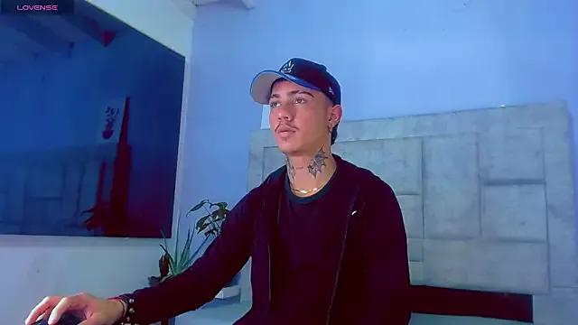 Freechat HannibalLester on StripChat