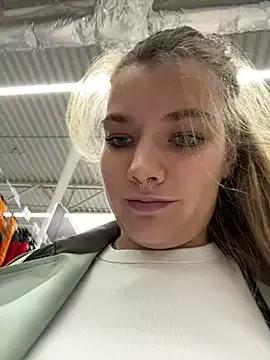 Freechat Holy_Tereza on StripChat