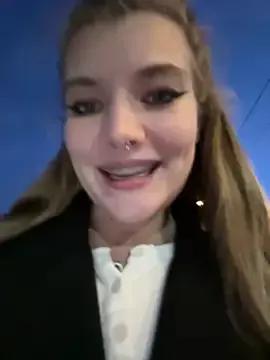 Freechat Holy_Tereza on StripChat