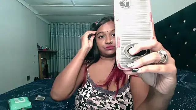 Freechat Indianmayaxoxo on StripChat