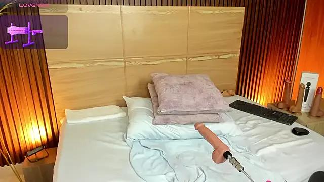 iris_violeta on StripChat 