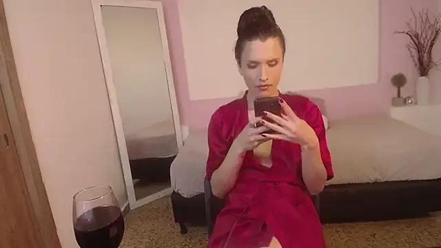 IsabelFernandez — Freechat on StripChat