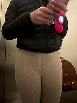 Isabella21_ — LUSH IN ASS AND FINGERS HARD IN PUSSY