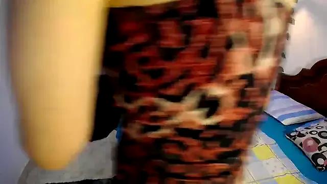 ivonne__hott1 — Freechat on StripChat