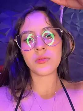 Juanita-Diaz — PANTY OFF + FINGER IN MY WET PUSSY