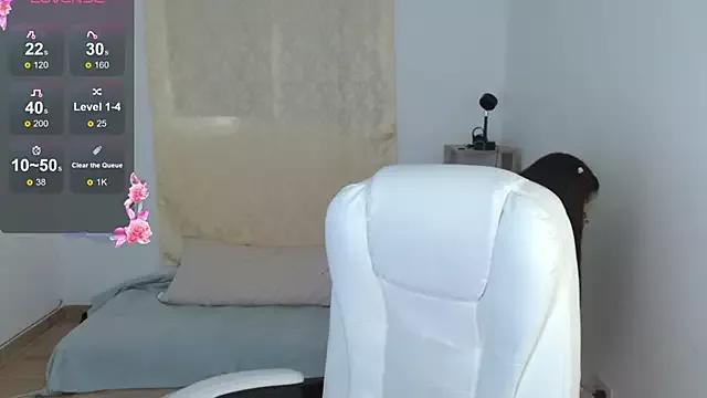 Freechat KARINA_FLOWER_ on StripChat