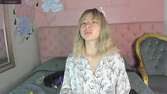 Katty_Katt_ — Undress me + blowjob