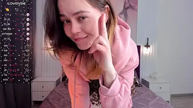 Kelly_Cuutie on StripChat 