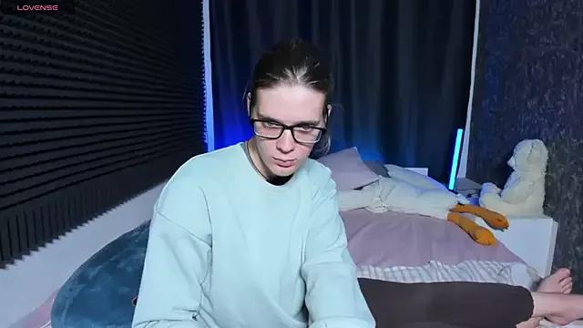 Freechat KIKI_Krash on StripChat