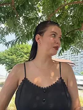 Freechat KikiWatson on StripChat