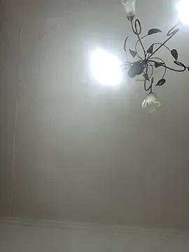 StripChat LAURAFOCOSA is Freechat LAURAFOCOSA — massaggio con olio