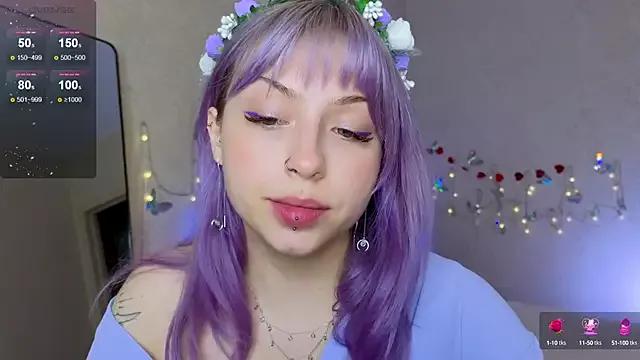 Freechat lavenderluxe on StripChat