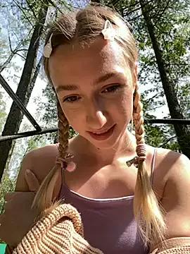 Freechat Lia__Love on StripChat