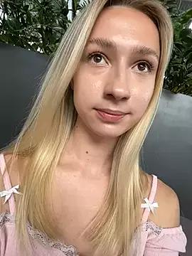 Freechat Lia__Love on StripChat