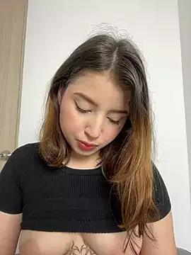 Lia_sex69 — SHOW PUSSY + FINGER X2 IN PUSSY