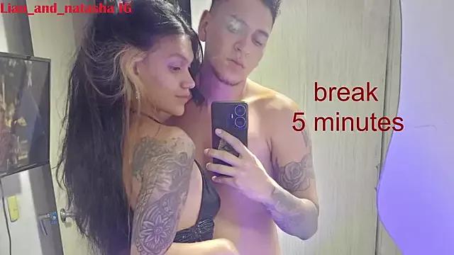 Freechat lianandnatasha on StripChat