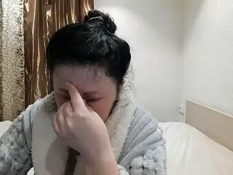 Lillian2 on StripChat 