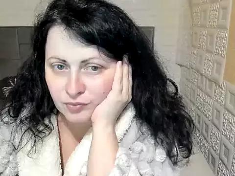 Lillian2 on StripChat 