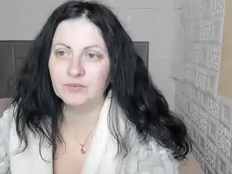 Lillian2 on StripChat 