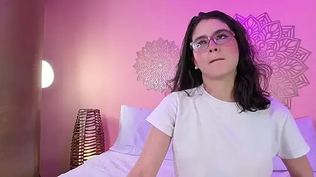 LiLLiAnderson on StripChat 