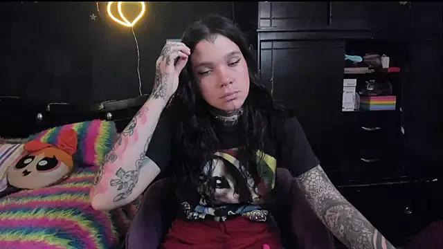 Lilmarieee on StripChat 