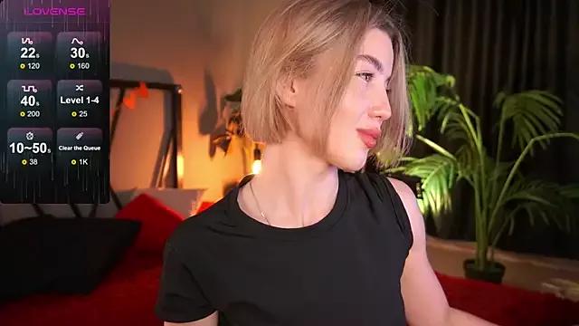 Freechat LindaThacker on StripChat