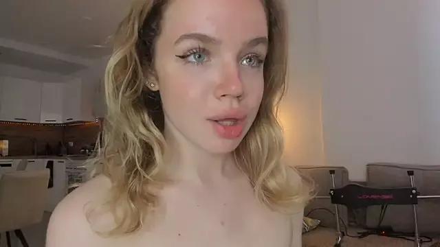 Freechat lit_asella on StripChat