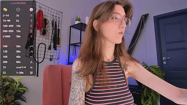 Lola_Missy on StripChat 