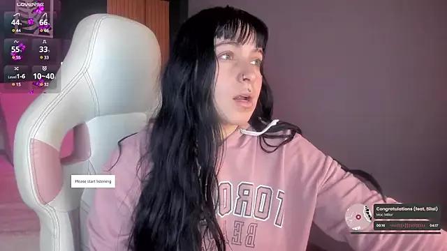 Lucy_Smith2 — Freechat on StripChat