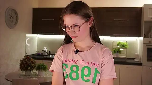 StripChat LynHillaire is Freechat LynHillaire — use a sexy look