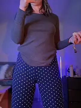 Freechat MaiseKnox on StripChat